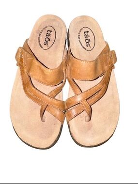 Taos Perfect Tan Leather Crisscross Slide Sandals 7